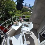 Gasthuis Barko Hvar Town